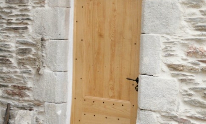 Pose de porte en bois, Les Salles-du-Gardon, ALC MENUISERIES
